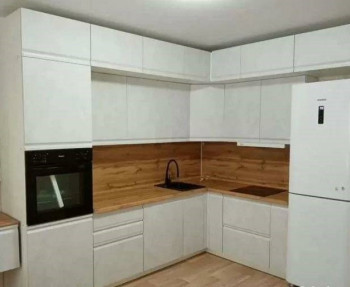 Модульная кухня Бруклин 2.4 x 2 м (Бетон белый) в Новосибирске - mebel54.com | фото